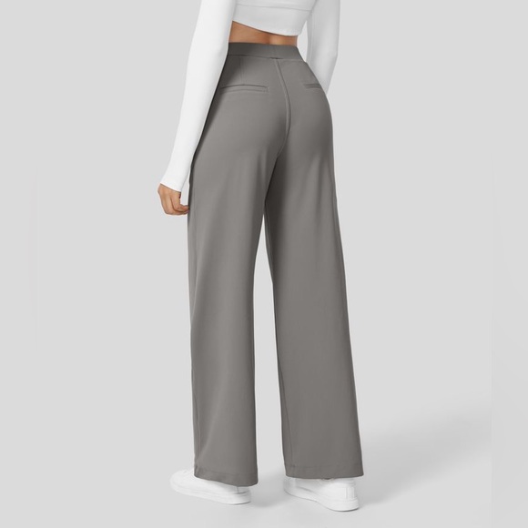 Halara High Waisted Plicated Side Pocket Straight Leg Work Pants NEW!!☑️ - Picture 2 of 11